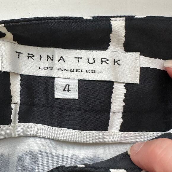 Trina Turk Black & White Check Front Zip Pocket Mini Skirt 4 - Picture 8 of 12